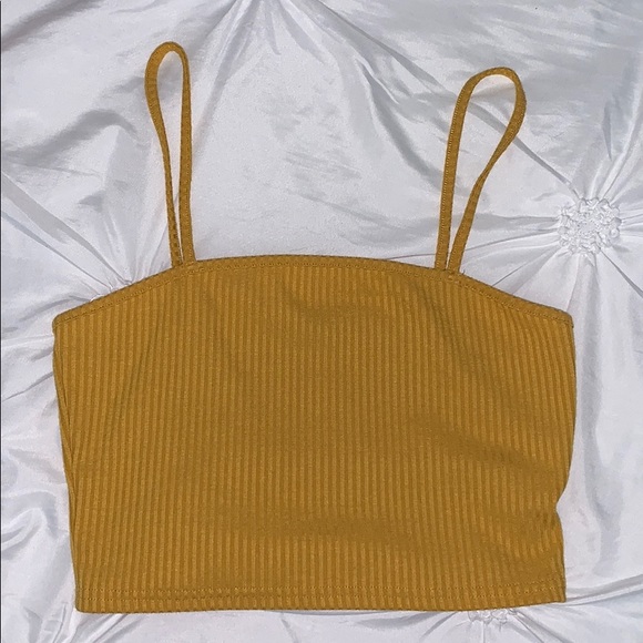 Crop top - Picture 1 of 4